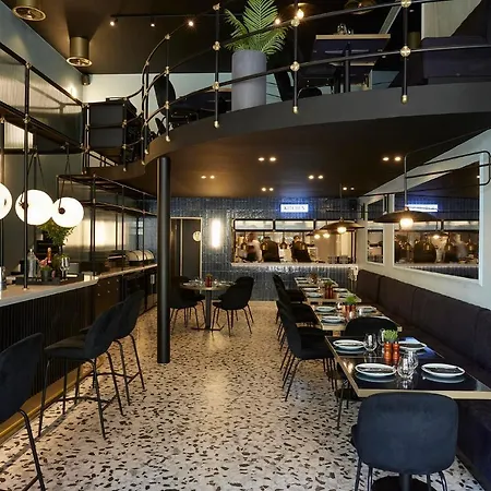 Otel The Port Square 4*